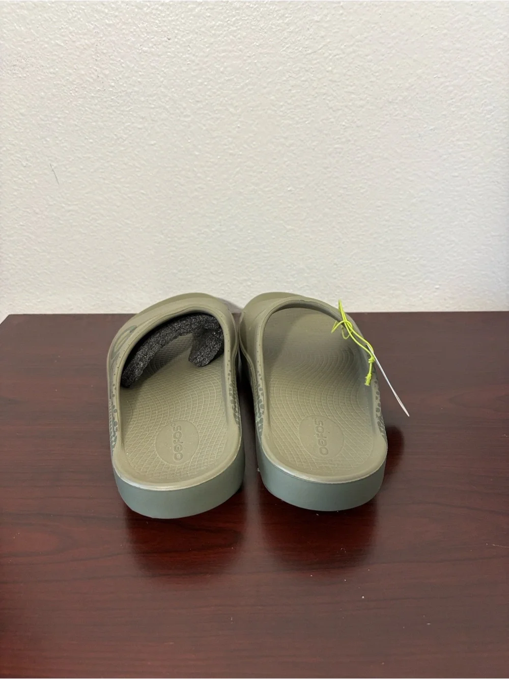 OOFOS OOahh Sport Slide Recovery Sandals - Brand New M8/W10 Tactical Green
